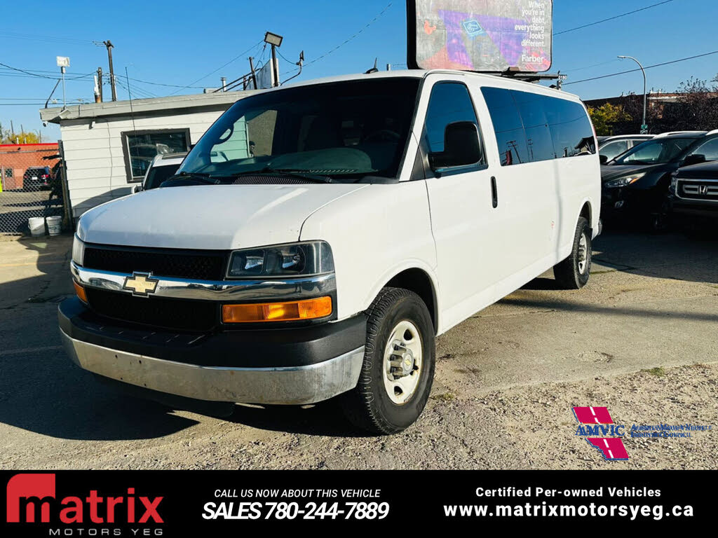 2012 Chevrolet Express Passenger 3500 1LT Extended RWD