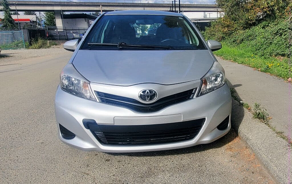 2014 Toyota Yaris LE