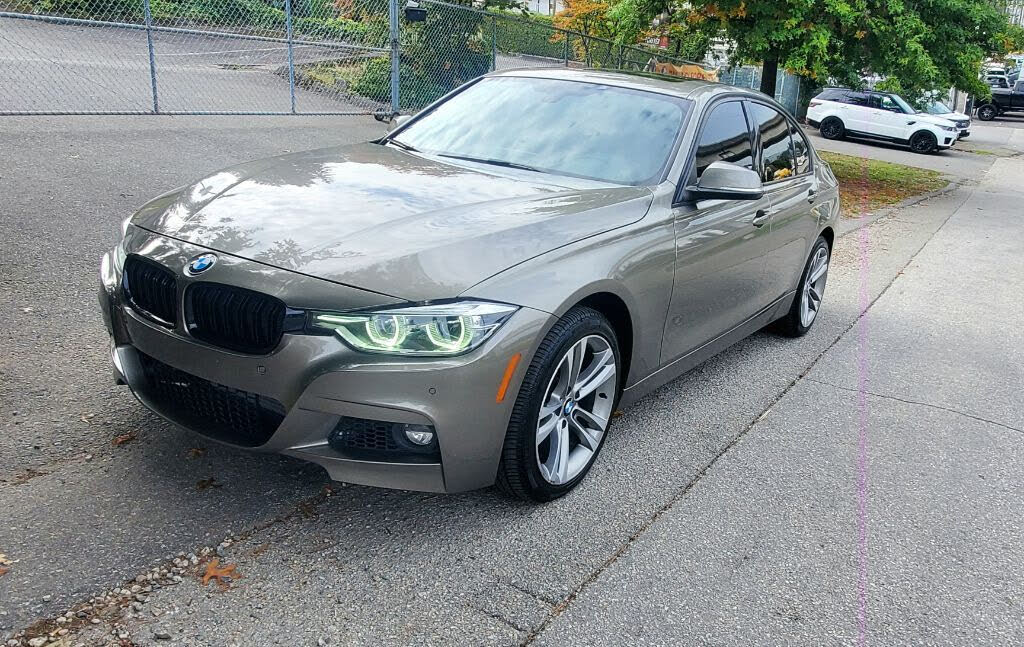 2016 BMW 3 Series 320i xDrive Sedan AWD