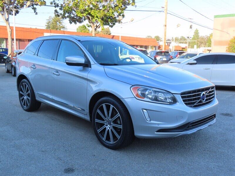 2016 Volvo XC60 T5 Drive-E Premier FWD