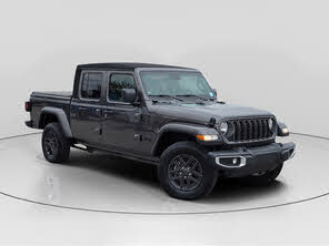 Jeep Gladiator Sport S Crew Cab 4WD