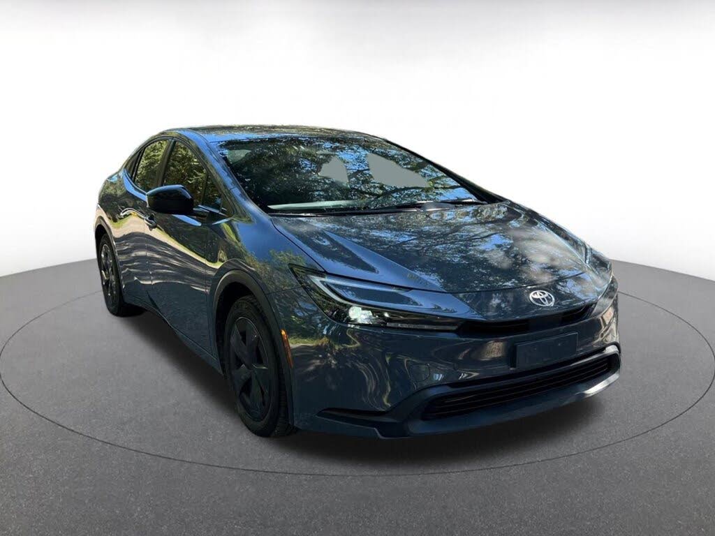 2025 Toyota Prius LE FWD