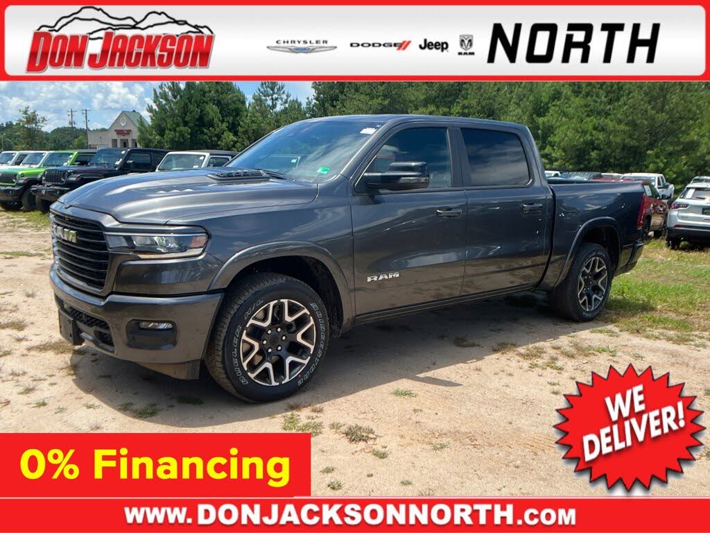 2025 RAM 1500 Laramie Crew Cab 4WD