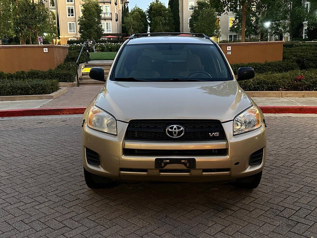 2009 Toyota RAV4 Base V6 4WD