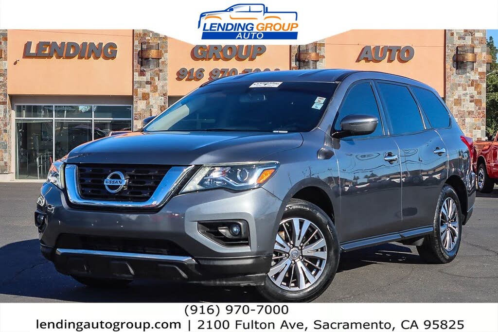 2019 Nissan Pathfinder SV FWD