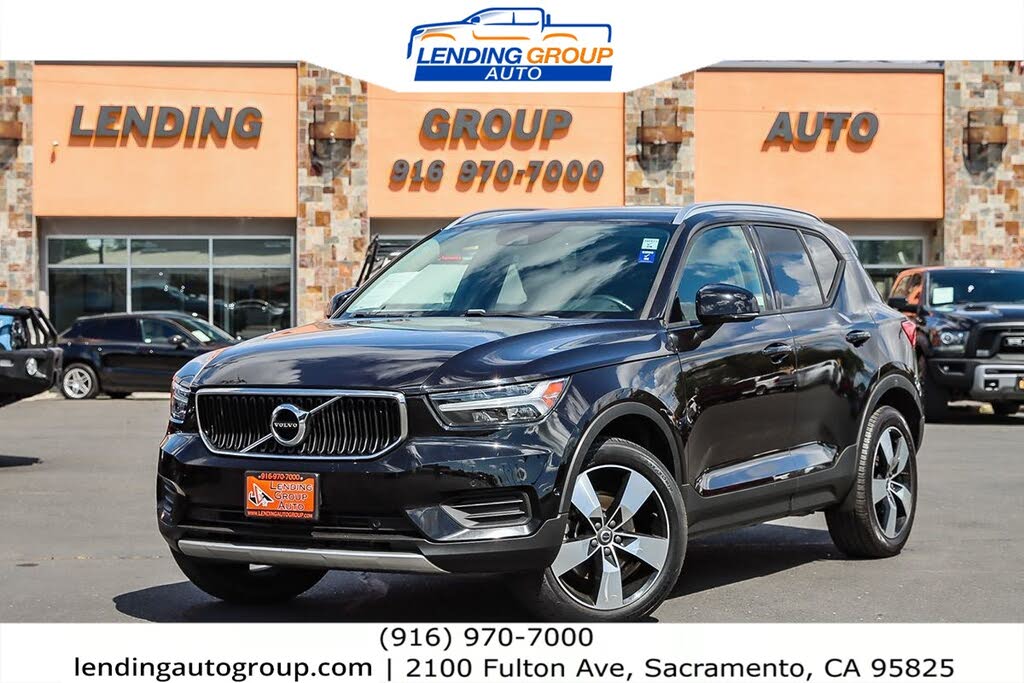 2019 Volvo XC40 T5 Momentum AWD
