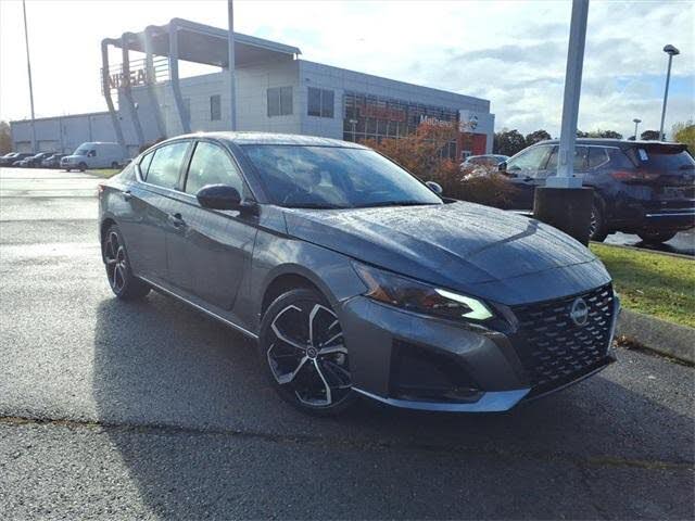 2025 Nissan Altima 2.5 SR FWD