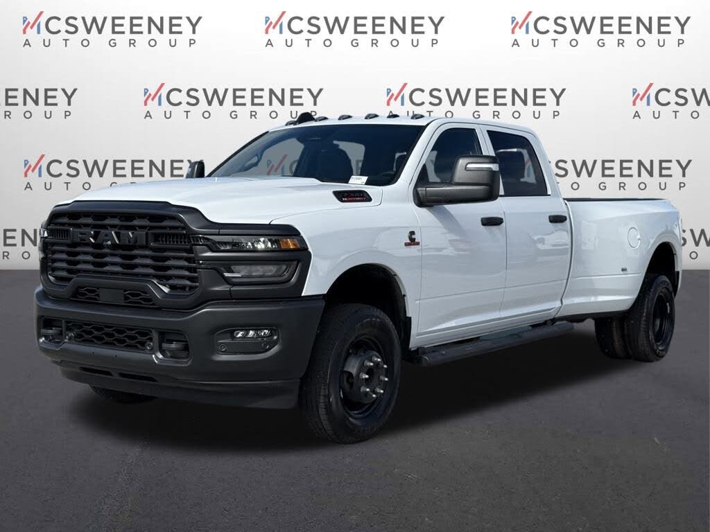 2026 RAM 3500 Tradesman Crew Cab LB DRW 4WD