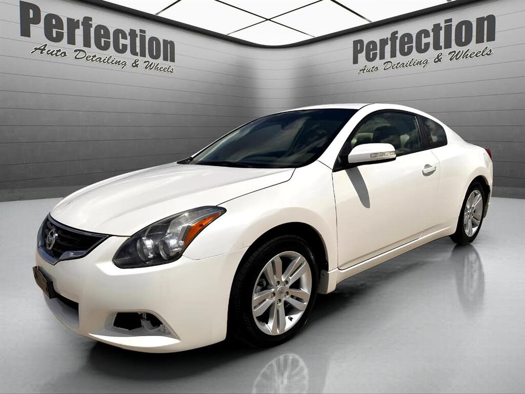 2010 Nissan Altima Coupe 2.5 S