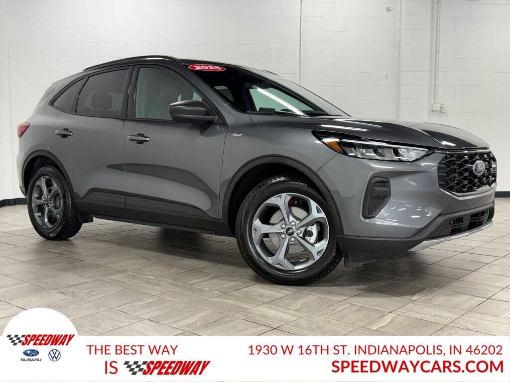 2025 Ford Escape ST-Line FWD