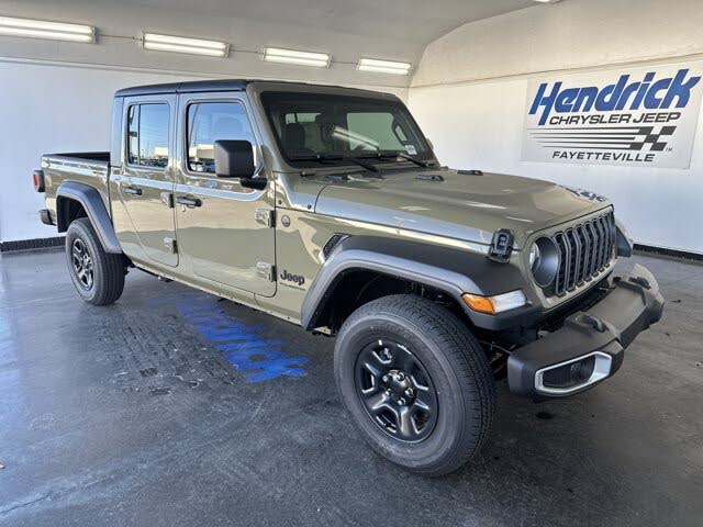 2025 Jeep Gladiator Sport Crew Cab 4WD