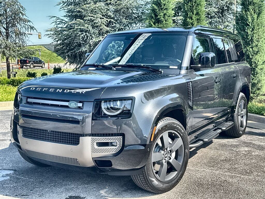 2025 Land Rover Defender 130 P400 X-Dynamic SE AWD