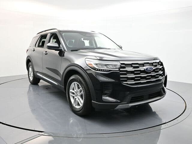 2025 Ford Explorer Active RWD