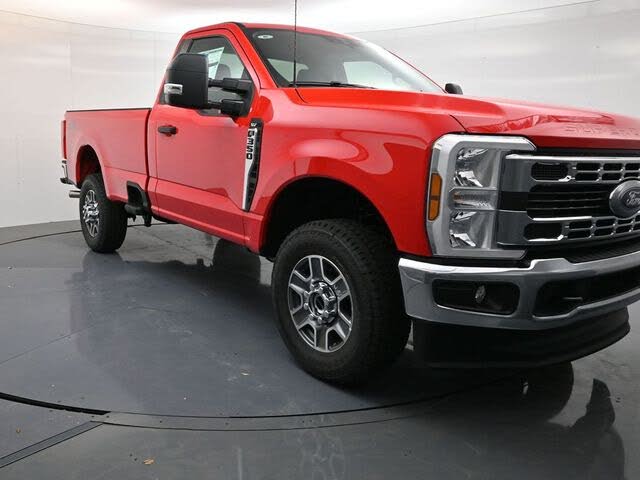 2025 Ford F-350 Super Duty XLT Regular Cab LB 4WD