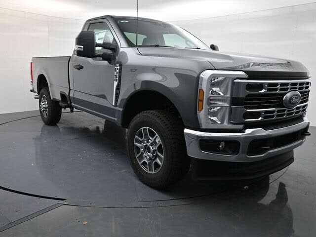 2025 Ford F-350 Super Duty XLT Regular Cab LB 4WD