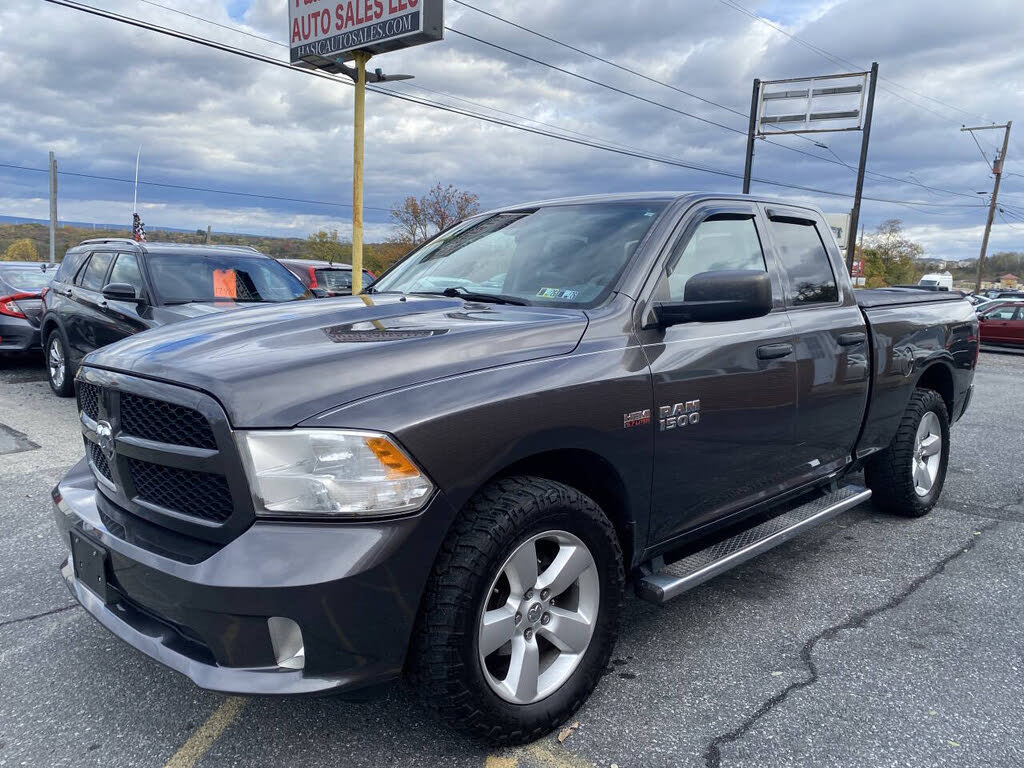 2015 RAM 1500 Express Quad Cab 4WD