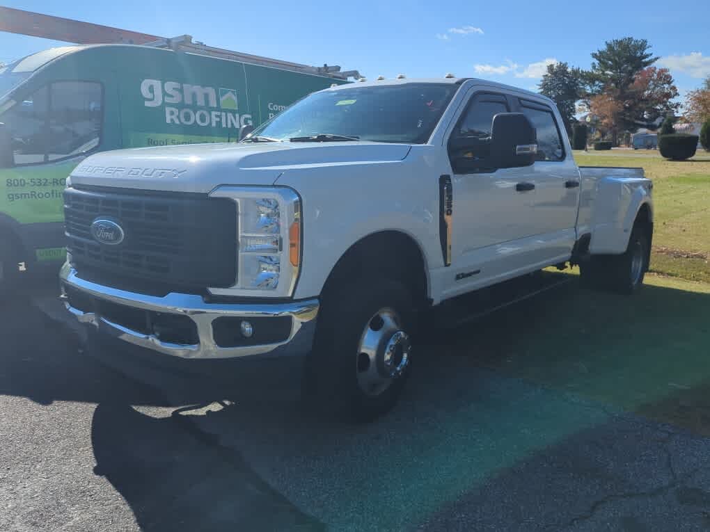 2023 Ford F-350 Super Duty XL Crew Cab LB DRW 4WD