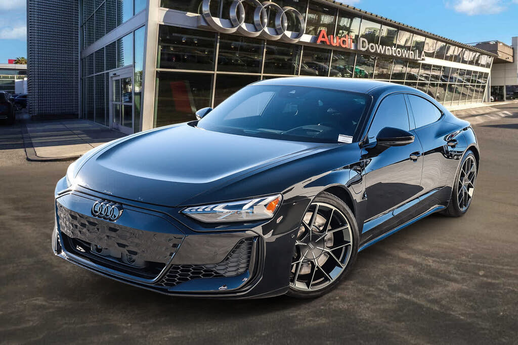 2025 Audi RS e-tron GT quattro Performance