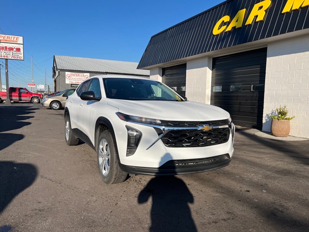 2025 Chevrolet Trax LS FWD