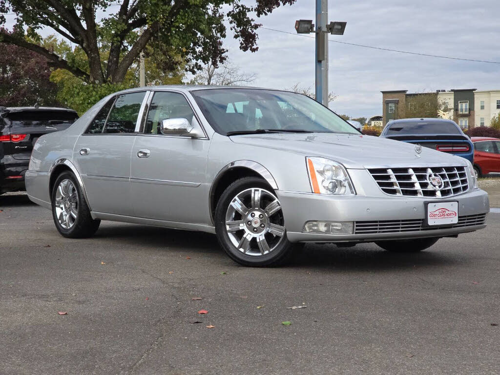 2011 Cadillac DTS Platinum FWD