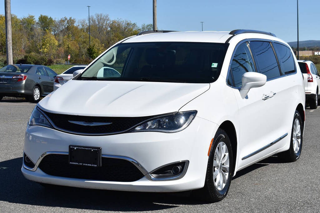 2018 Chrysler Pacifica Touring L FWD