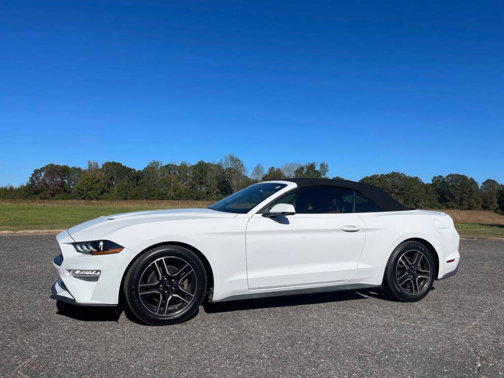 2018 Ford Mustang EcoBoost Premium Convertible RWD