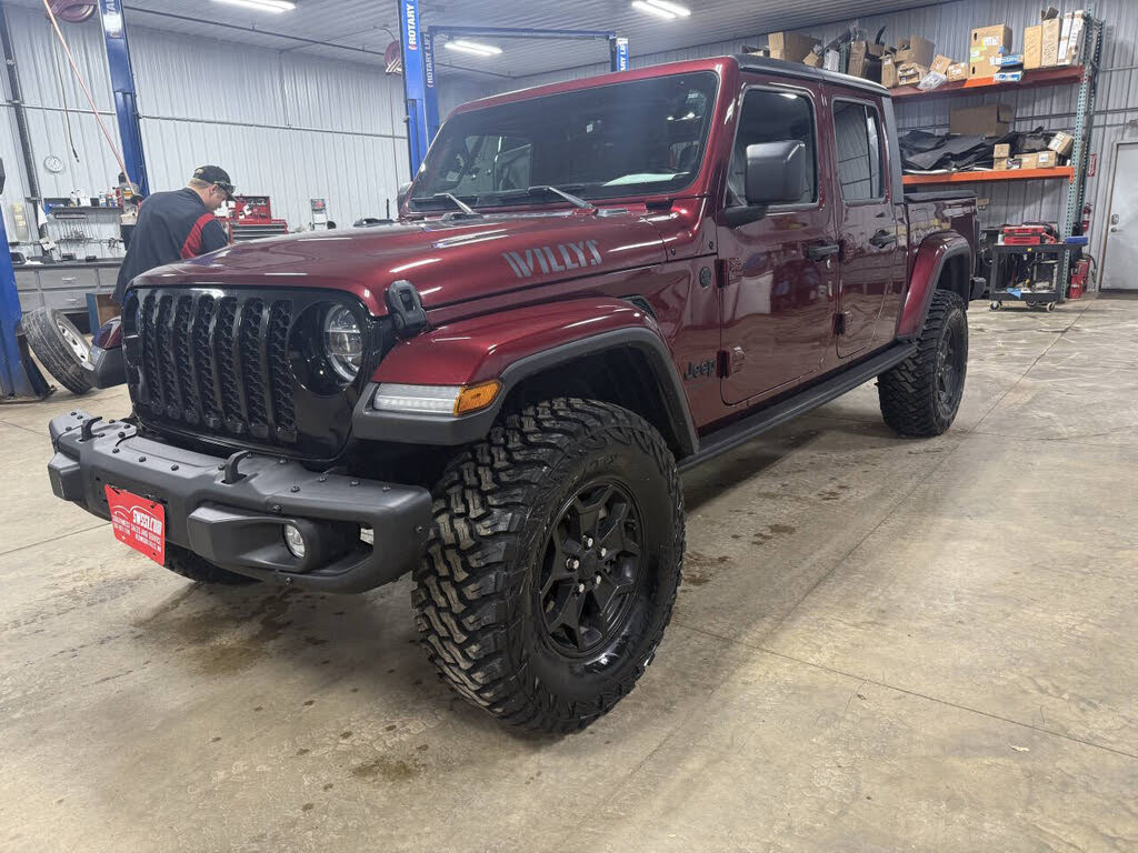 2021 Jeep Gladiator Willys Crew Cab 4WD