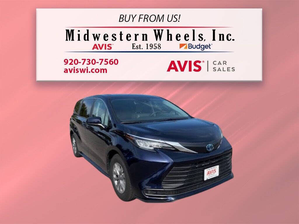 2023 Toyota Sienna LE 8-Passenger FWD