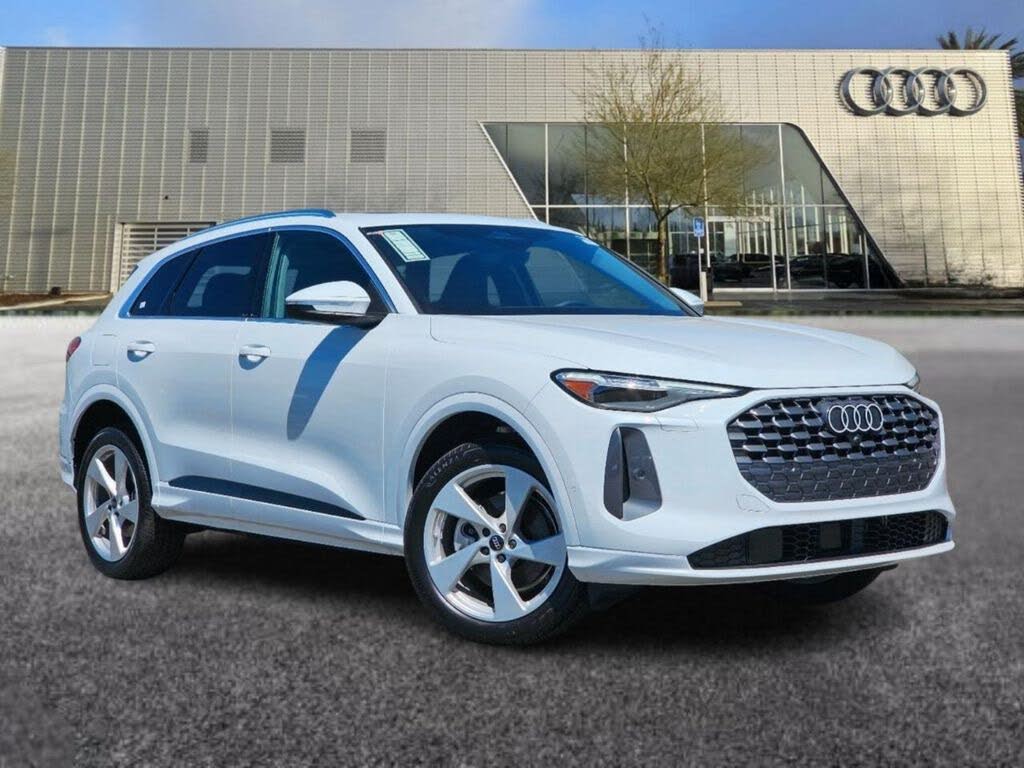 2025 Audi Q5 quattro Premium Plus 40 TFSI