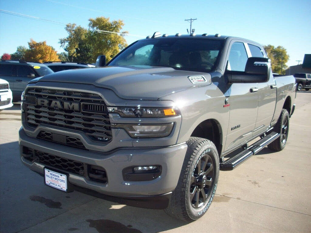 2026 RAM 2500 Big Horn Crew Cab 4WD
