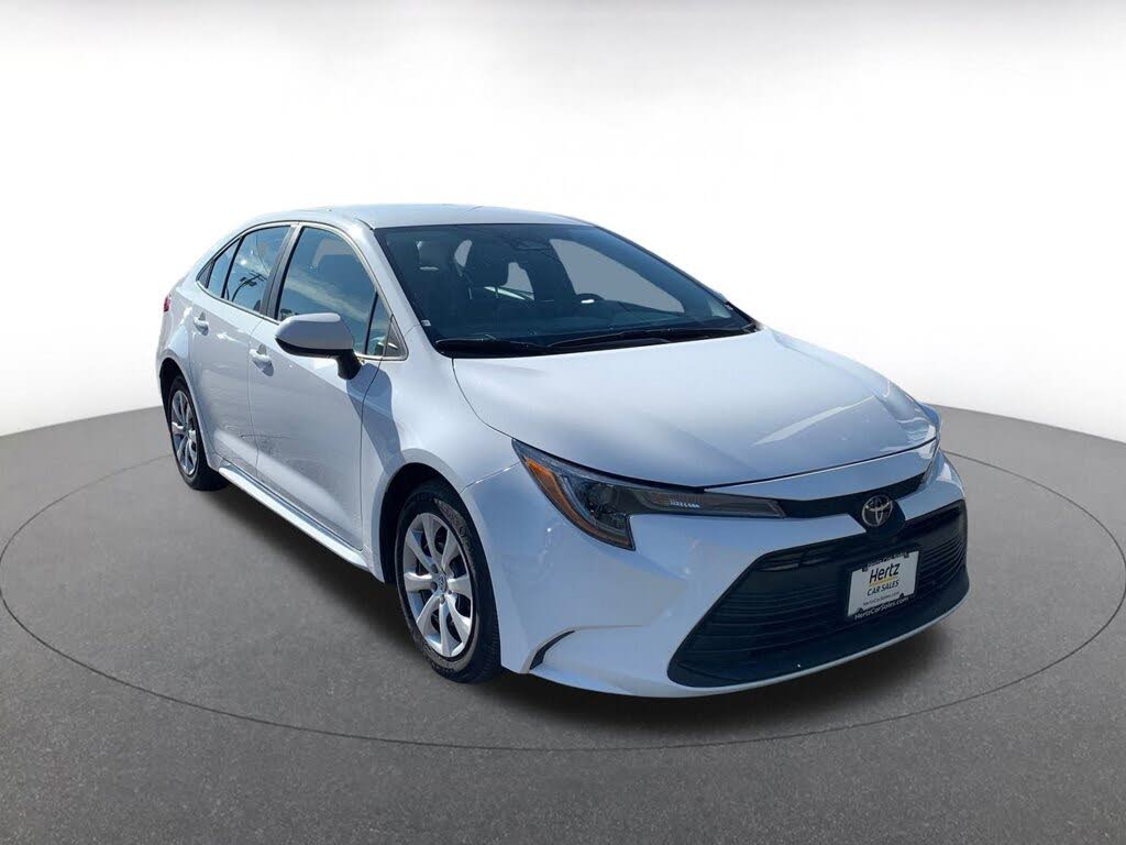 2025 Toyota Corolla LE FWD
