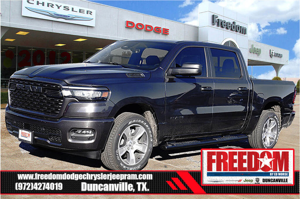 2026 RAM 1500 Express Crew Cab 4WD