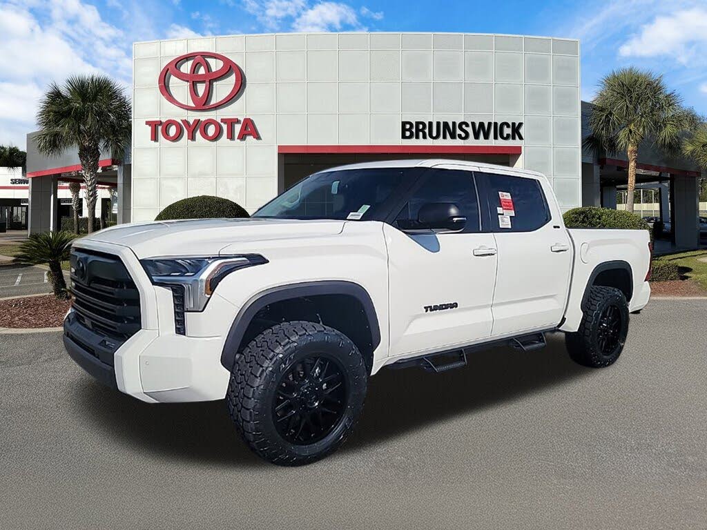 2024 Toyota Tundra SR5 CrewMax Cab 4WD