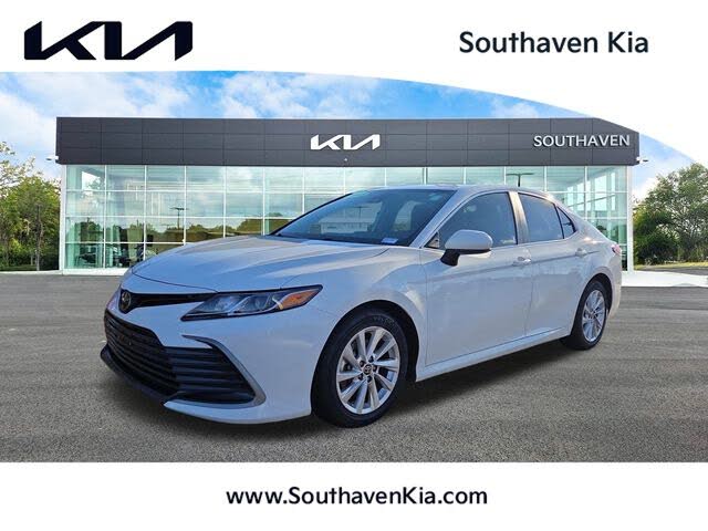 2023 Toyota Camry LE FWD