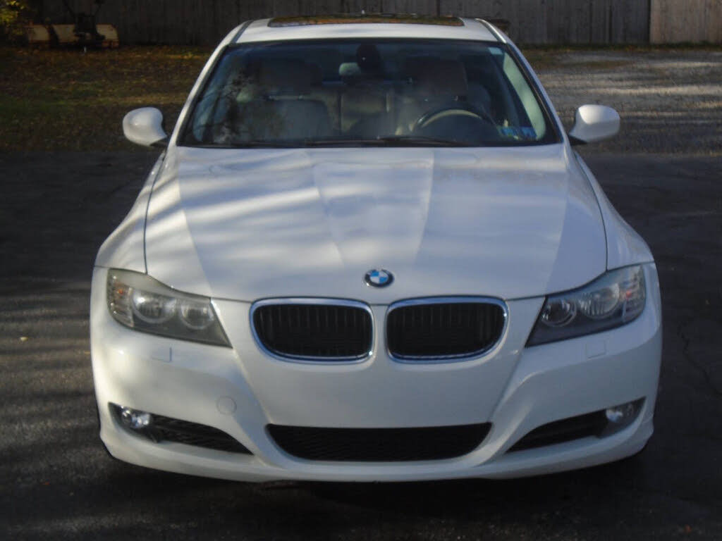 2011 BMW 3 Series 328i xDrive Sedan AWD