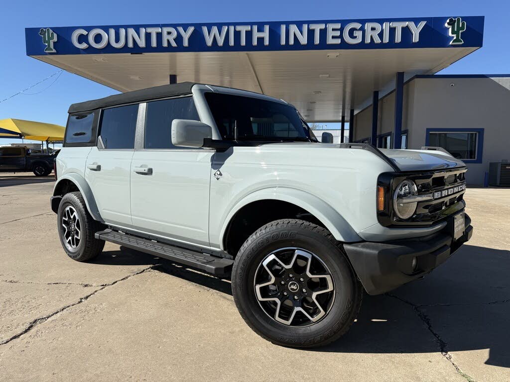 2024 Ford Bronco Outer Banks 4-Door 4WD