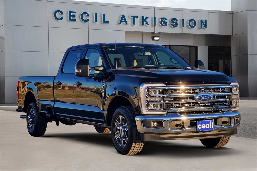 2026 Ford F-350 Super Duty Lariat Crew Cab RWD