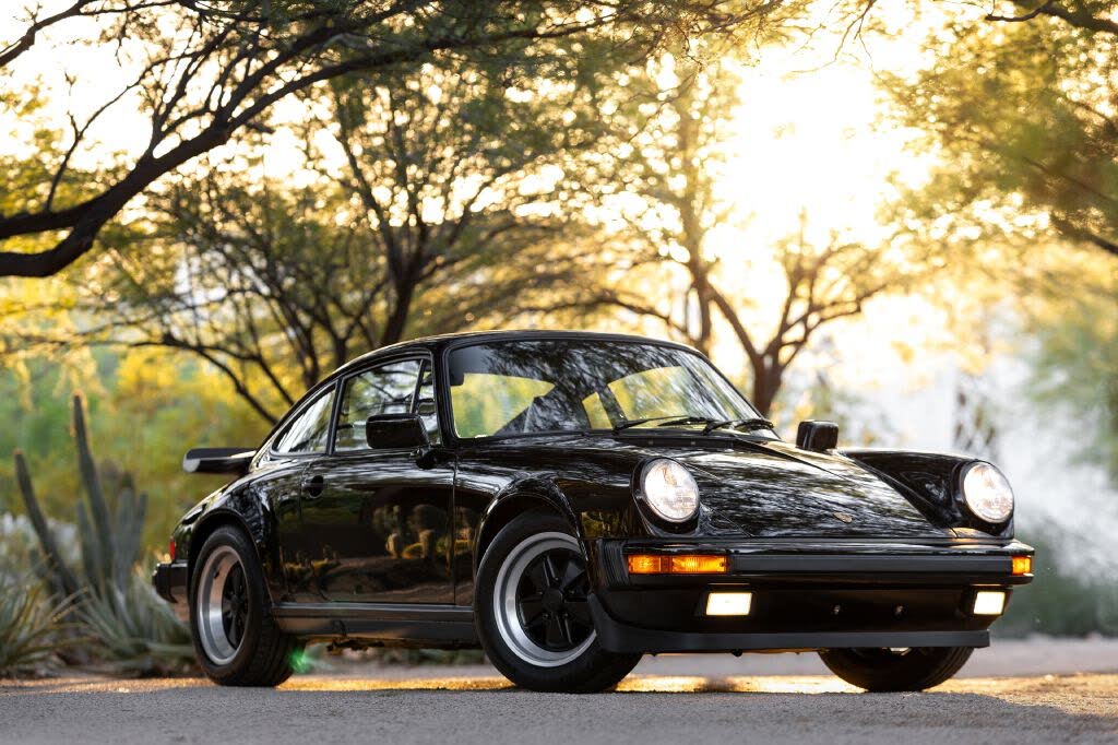1989 Porsche 911 Carrera Coupe