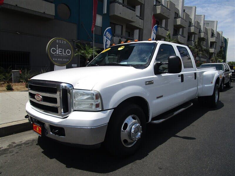 2006 Ford F-350 Super Duty XL Crew Cab SB DRW