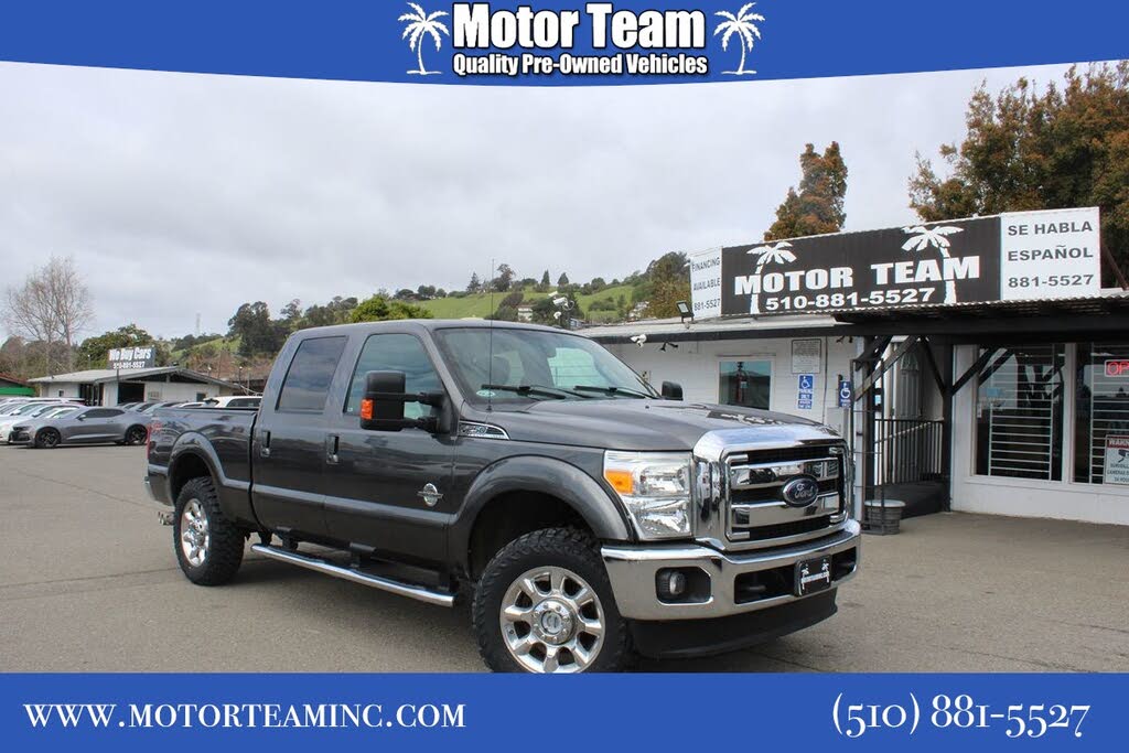 2015 Ford F-250 Super Duty Lariat Crew Cab 4WD