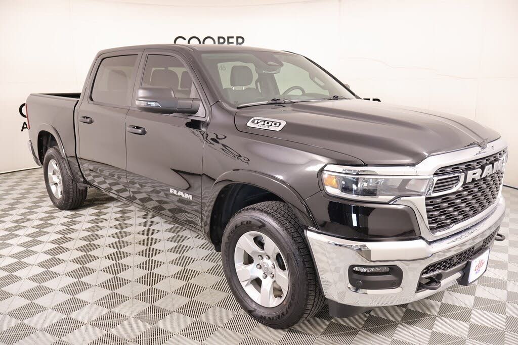 2025 RAM 1500 Big Horn Crew Cab 4WD