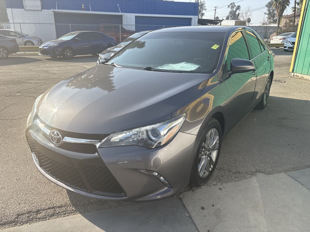 2015 Toyota Camry SE