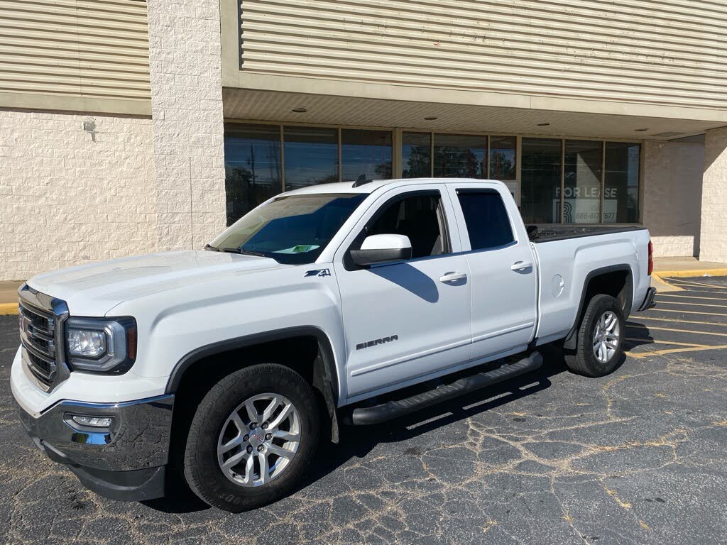 2017 GMC Sierra 1500 SLE Double Cab 4WD
