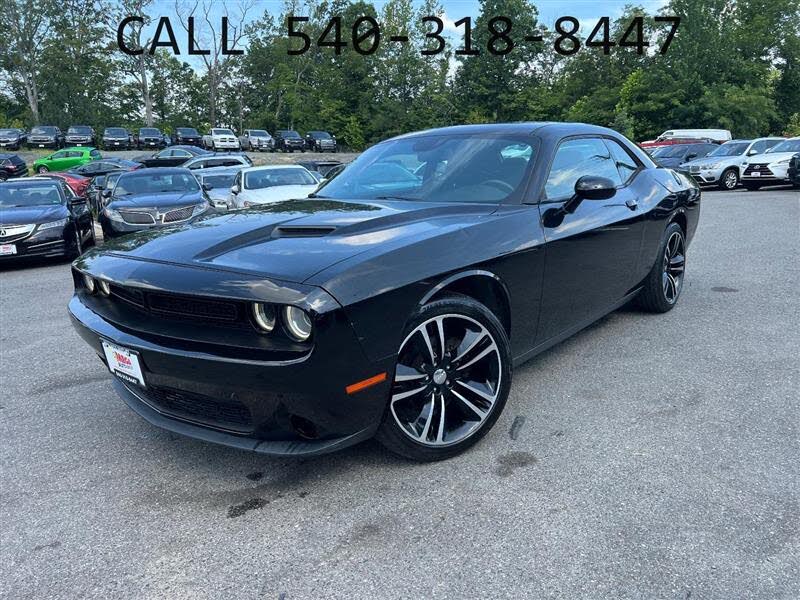 2018 Dodge Challenger SXT RWD