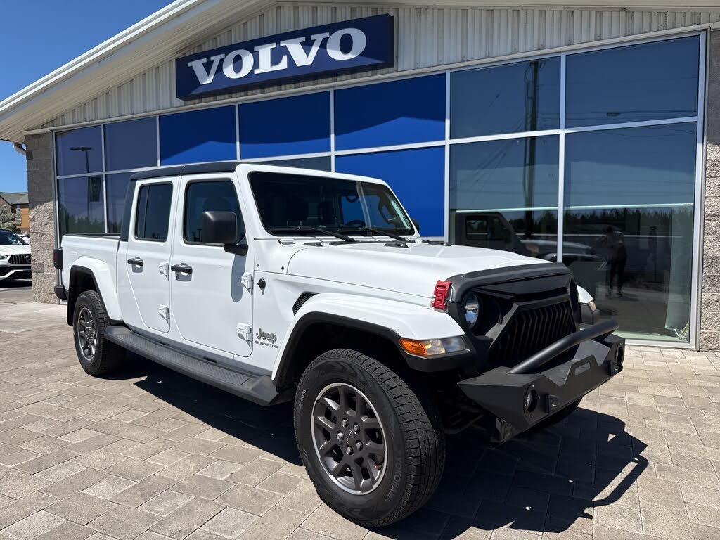 2021 Jeep Gladiator Overland Crew Cab 4WD