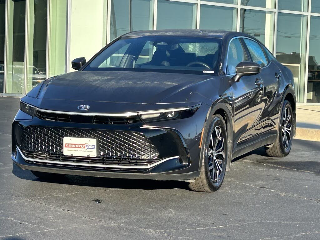 2023 Toyota Crown XLE AWD