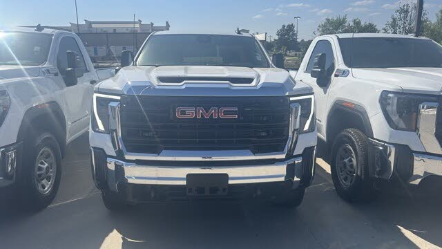 2024 GMC Sierra 2500HD Pro Regular Cab LB RWD