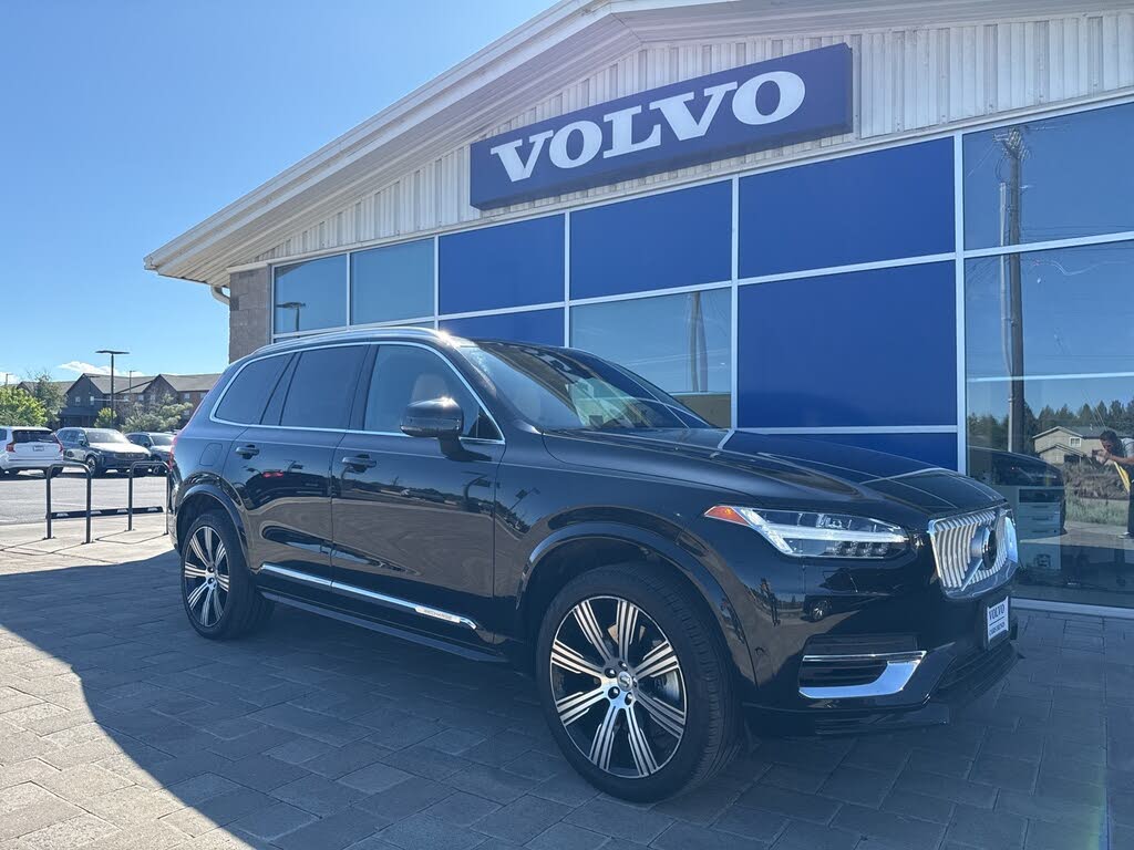 2024 Volvo XC90 Recharge T8 Ultimate Bright Theme 7-Passenger eAWD
