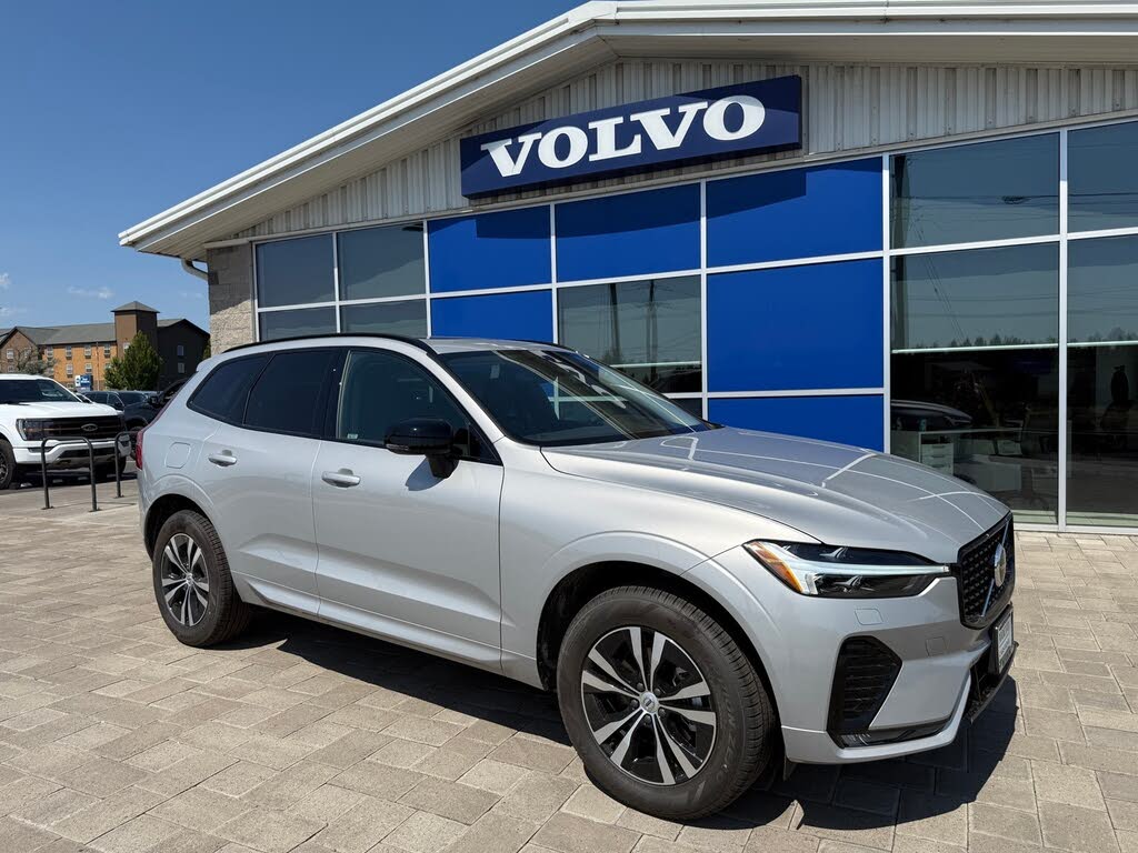 2025 Volvo XC60 B5 Core Dark Theme AWD