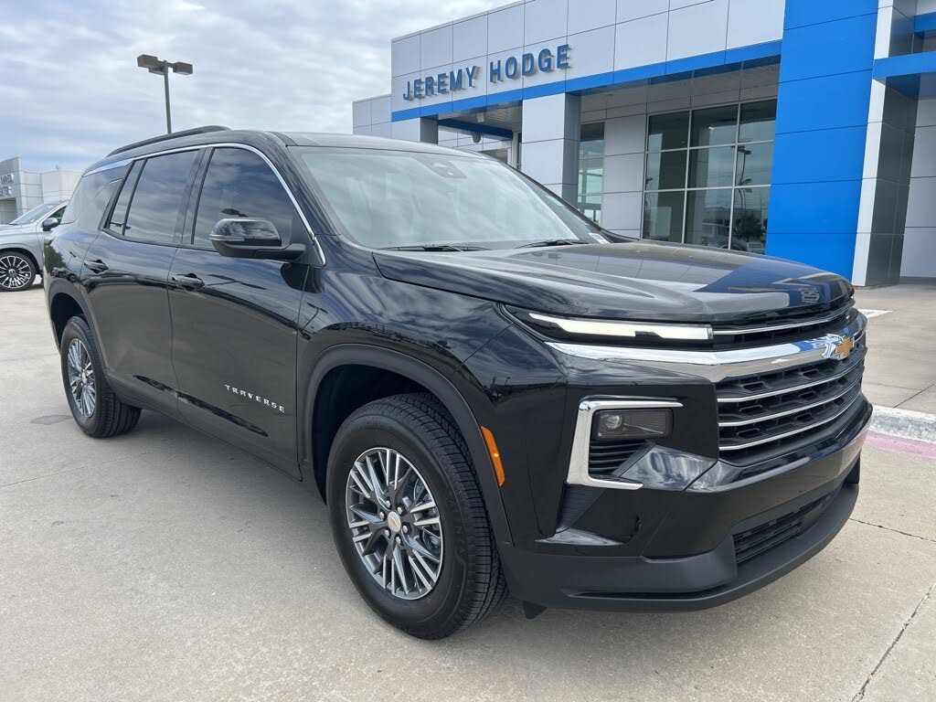 2026 Chevrolet Traverse LT FWD